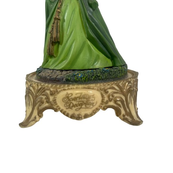 Gone with the Wind Scarletts Deception 1993 Turner Entertainment Figurine - Picture 3 of 6
